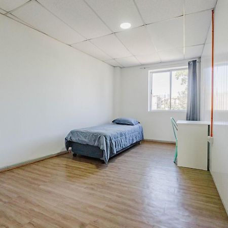 Habitacion En Providencia - Metro Salvador سانتياغو المظهر الخارجي الصورة